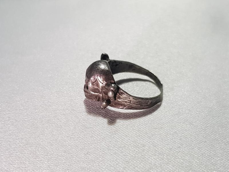 KURUKAFA FORMLU GÜMÜŞ YÜZÜK