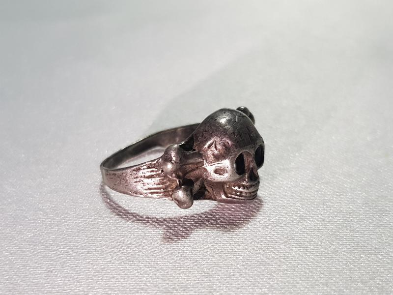 KURUKAFA FORMLU GÜMÜŞ YÜZÜK