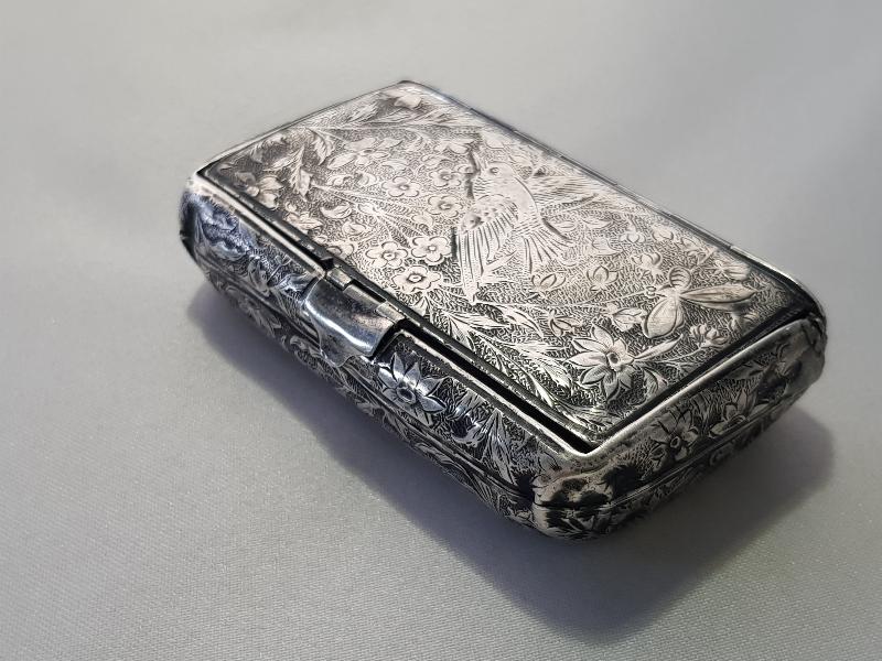 OSMANLI DÖNEMİ KALEM İŞÇİLİKLİ GÜMÜŞ SİGARA TABAKASI