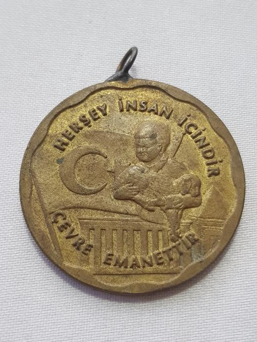 HER ŞEY İNSAN İÇİNDİR, ÇEVRE EMANETTİR MADALYONU