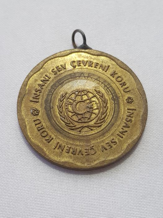 HER ŞEY İNSAN İÇİNDİR, ÇEVRE EMANETTİR MADALYONU