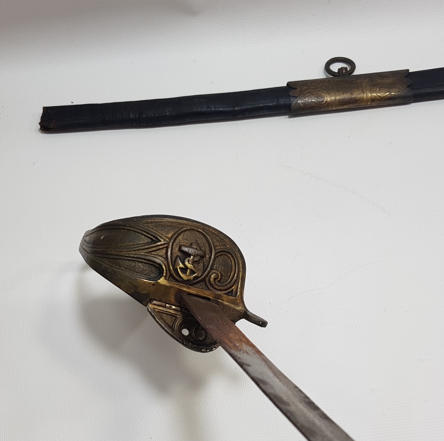 OSMANLI DÖNEMİ ASLAN BAŞLI DENİZCİ SUBAY KILICI