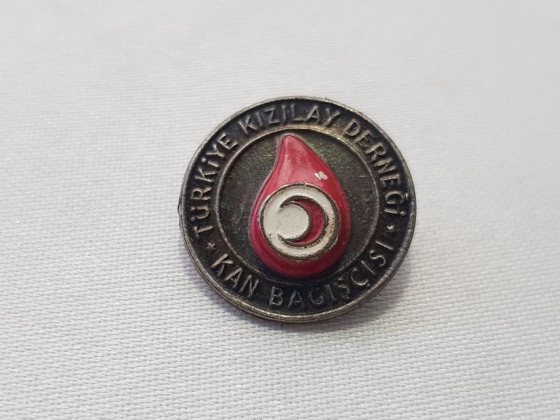 TÜRKİYE KIZILAY DERNEĞİ KAN BAĞIŞÇISI ROZET