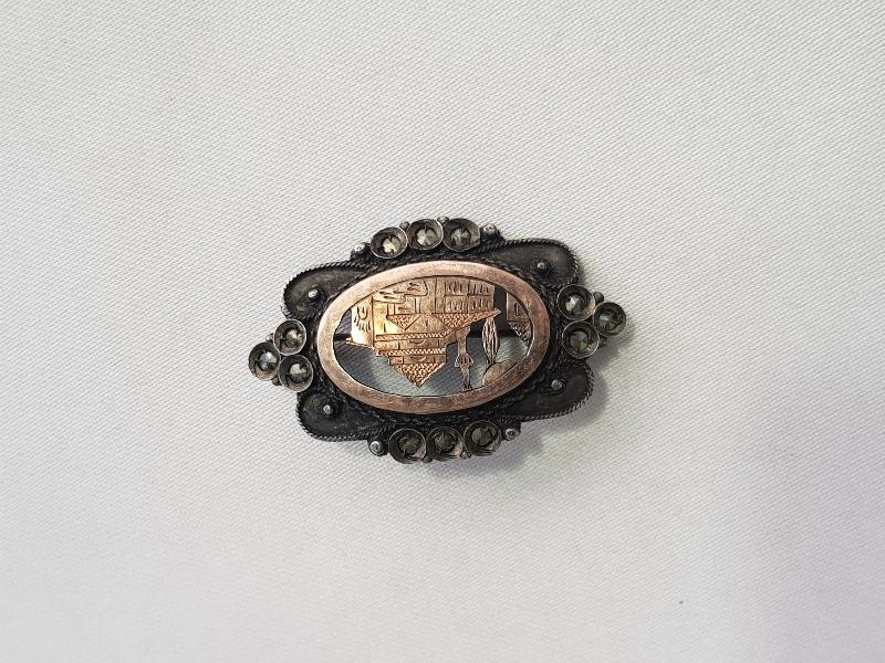 ALTIN MEVLANA CAMİ GÖRSELLİ GÜMÜŞ BROŞ