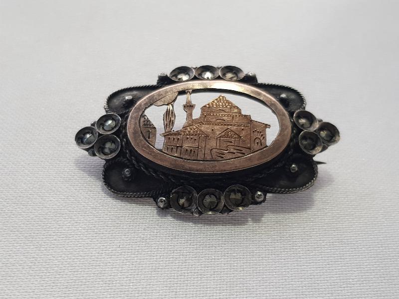 ALTIN MEVLANA CAMİ GÖRSELLİ GÜMÜŞ BROŞ