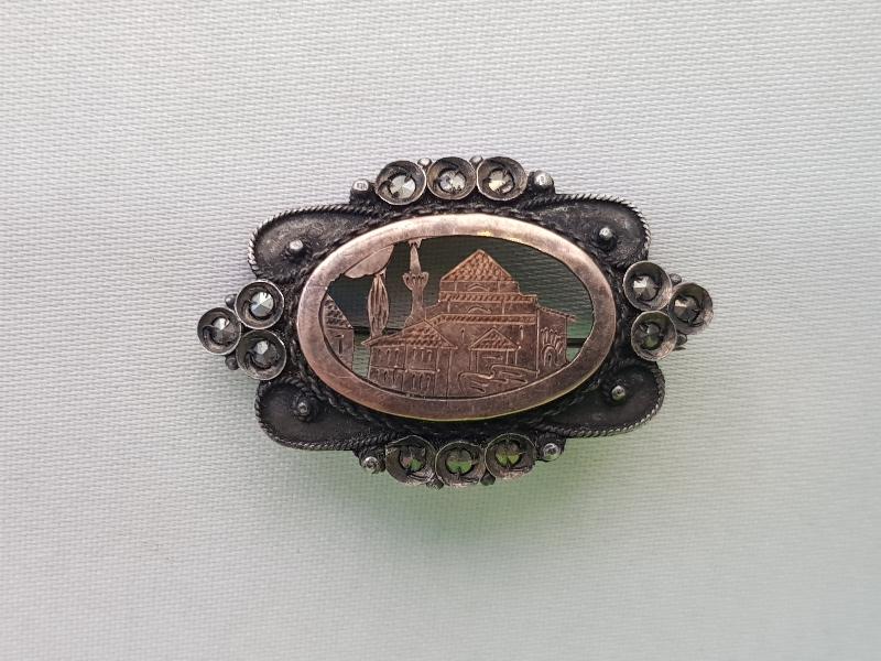 ALTIN MEVLANA CAMİ GÖRSELLİ GÜMÜŞ BROŞ