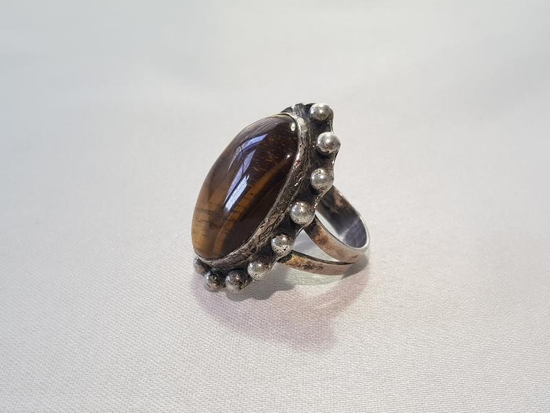 KAPLAN GÖZÜ TAŞLI GÜMÜŞ YÜZÜK