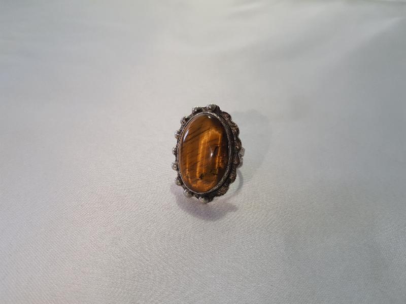 KAPLAN GÖZÜ TAŞLI GÜMÜŞ YÜZÜK