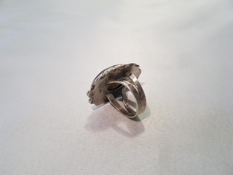 KAPLAN GÖZÜ TAŞLI GÜMÜŞ YÜZÜK