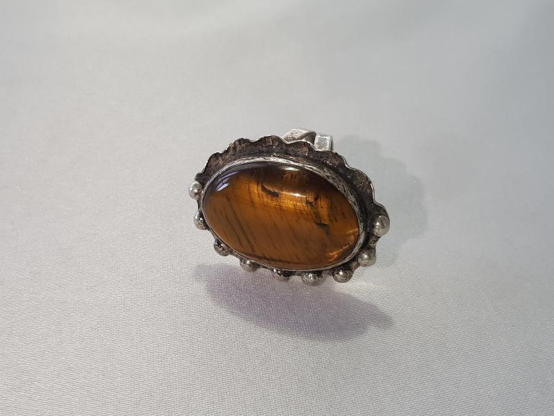 KAPLAN GÖZÜ TAŞLI GÜMÜŞ YÜZÜK