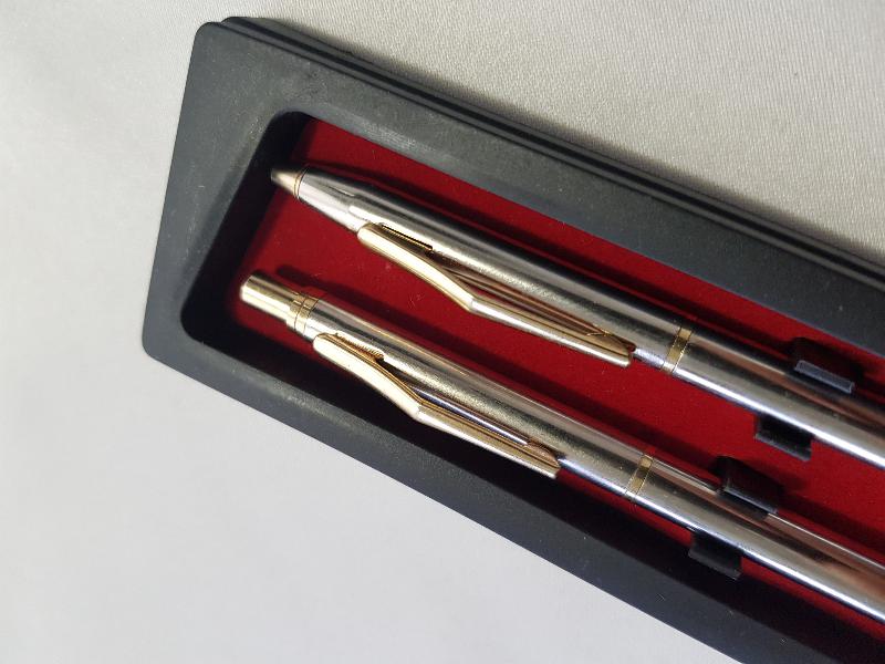 KOLEKSİYONLUK KURŞUN KALEM VE TÜKENMEZ KALEM SETİ