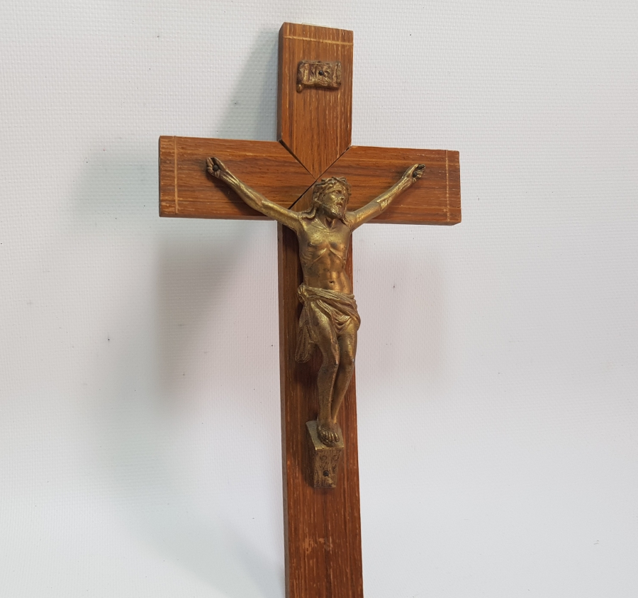 ANTİKA HIRİSTİYAN İŞİ ÇARMIHA GERİLMİŞ HAZRETİ İSA HAYKELİ