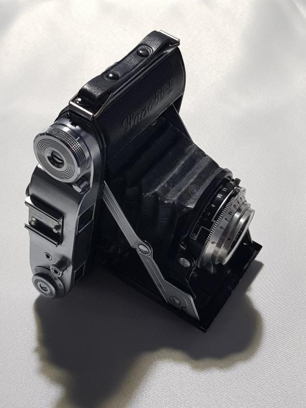 ANTİKA KÖRÜKLÜ FOTOĞRAF MAKİNESİ