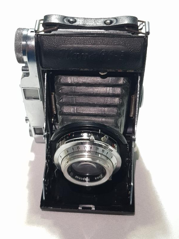 ANTİKA KÖRÜKLÜ FOTOĞRAF MAKİNESİ