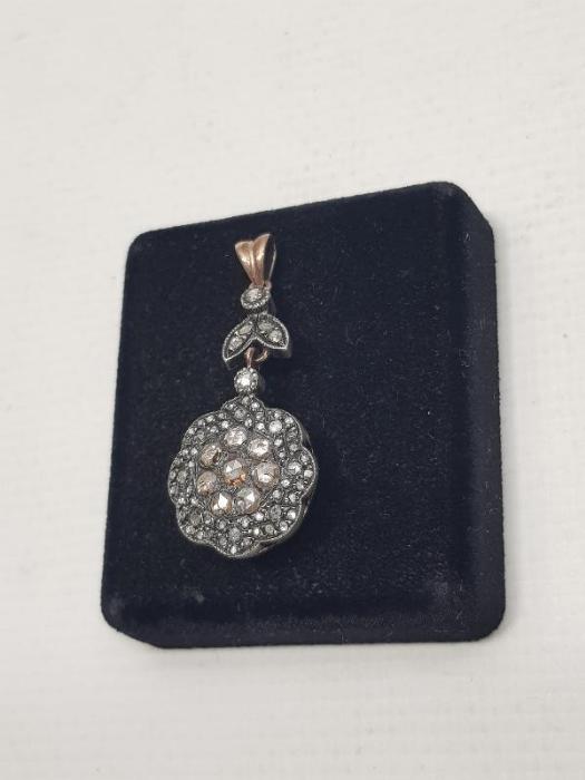 ANTİKA PIRLANTA TAŞLARLA SÜSLÜ ALTIN KOLYE UCU