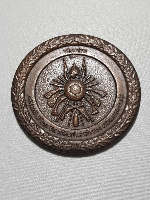 ASKERİ MÜZE VE KÜLTÜR SİTESİ KOMUTANLIĞI MADALYASI