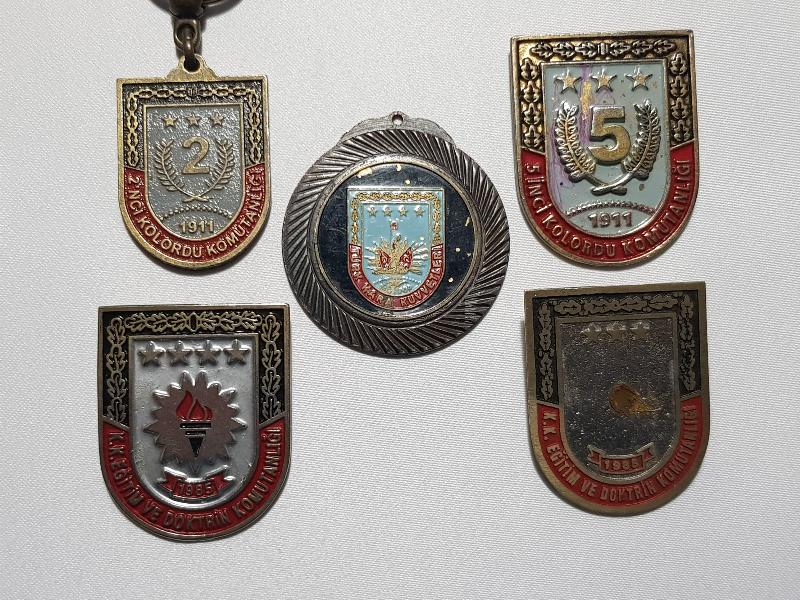 5 ADET ASKERİ BRÖVE VE MADALYA