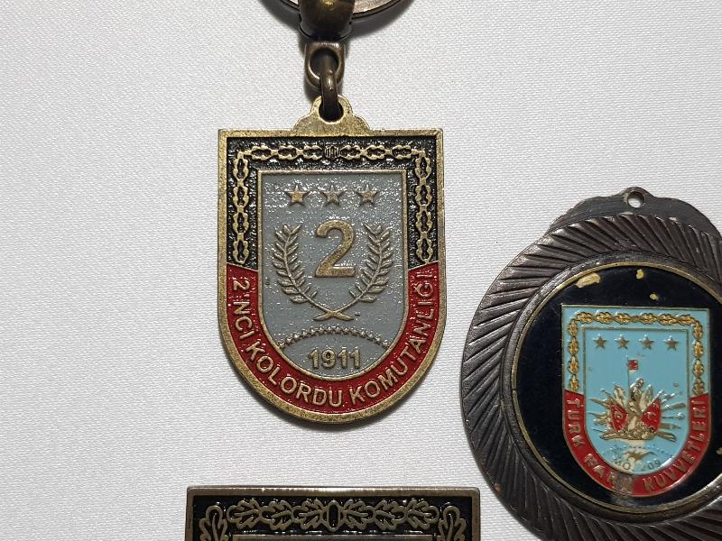 5 ADET ASKERİ BRÖVE VE MADALYA
