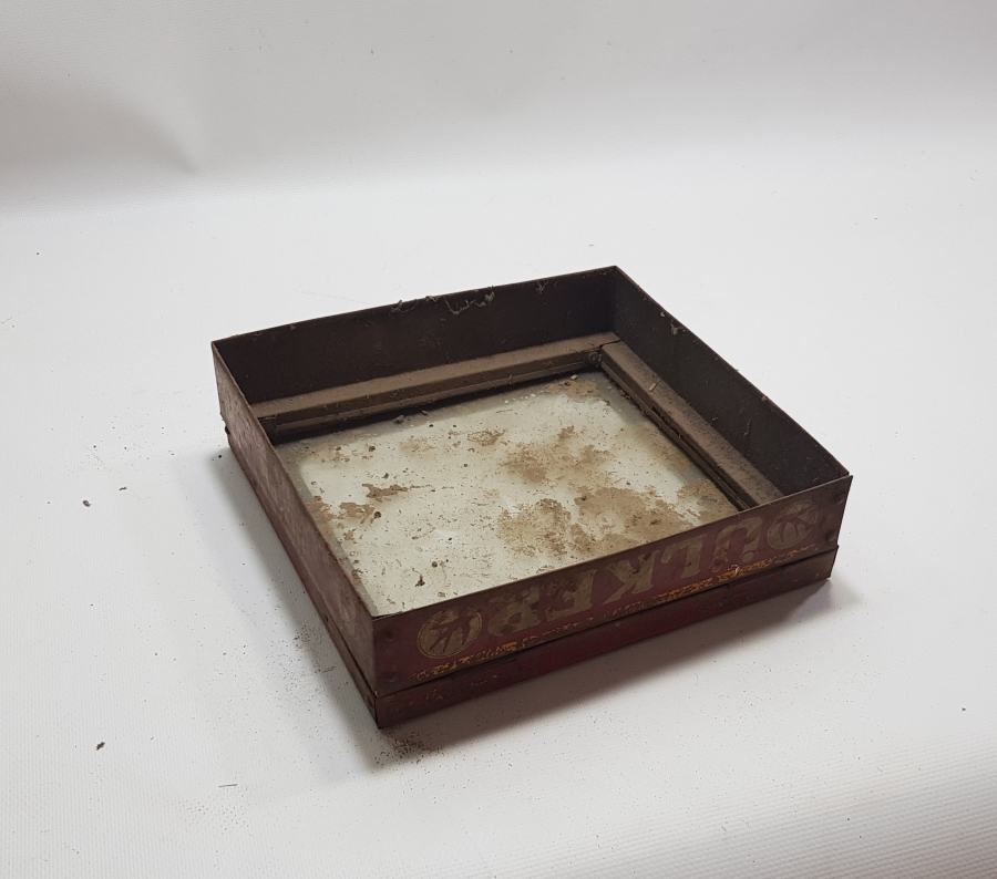 ESKİ BAKKALİYE: ÜLKER BİSKÜVİLERİ KUTUSU KAPAĞI