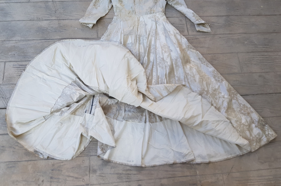 OSMANLI DÖNEMİ İPEK GELİNLİK