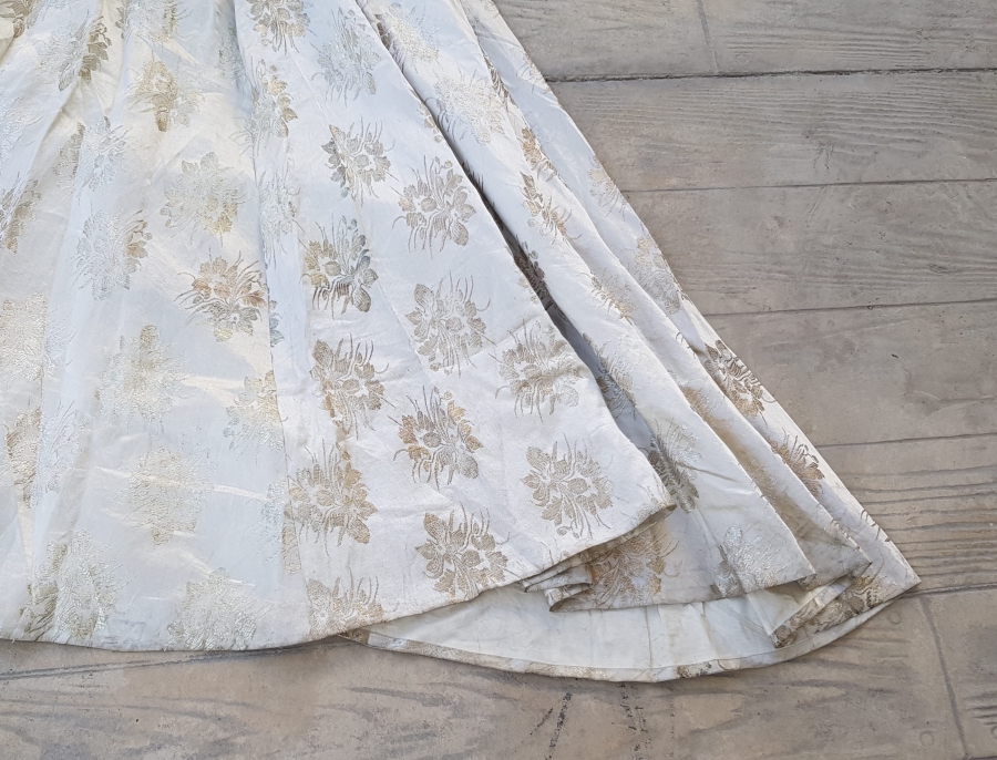 OSMANLI DÖNEMİ İPEK GELİNLİK