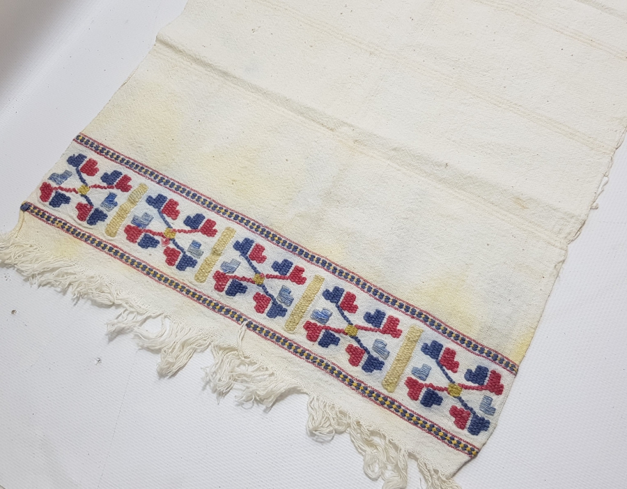 1930LARDAN EL İŞLEME HAVLU