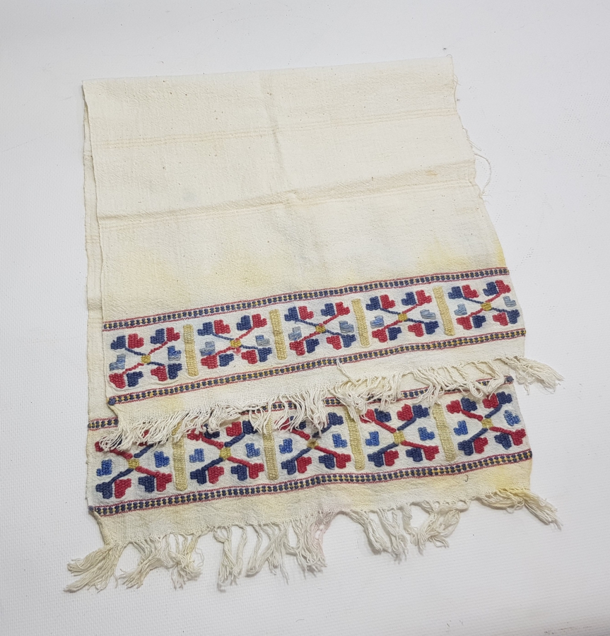 1930LARDAN EL İŞLEME HAVLU