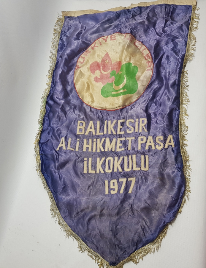 EĞİTİM TARİHİ - İLKOKUL İZCİ FLAMASI