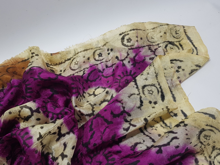 OSMANLI DÖNEMİ AY YILDIZLI İPEK BAŞ ÖRTÜSÜ - BÜRÜMCÜK