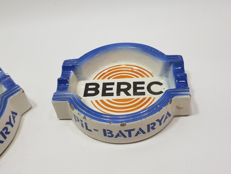 ANTİKA BİR ÇİFT BEREC MARKA PROMOSYON KÜL TABLASI