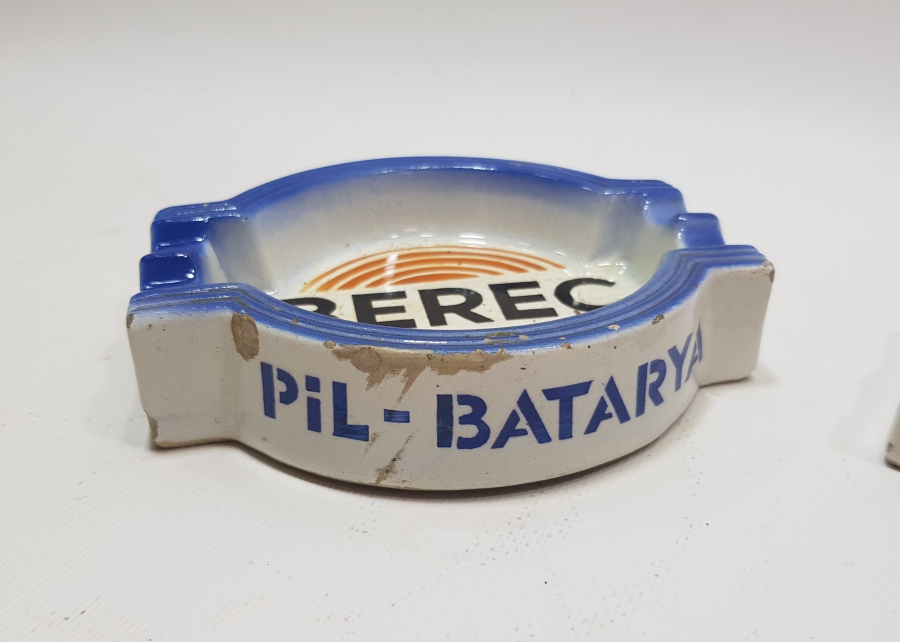 ANTİKA BİR ÇİFT BEREC MARKA PROMOSYON KÜL TABLASI