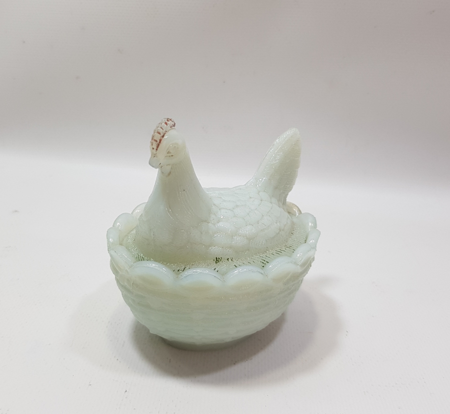 YUMURTLAYAN TAVUK TEMALI MİNİ OPAL ŞEKERLİK