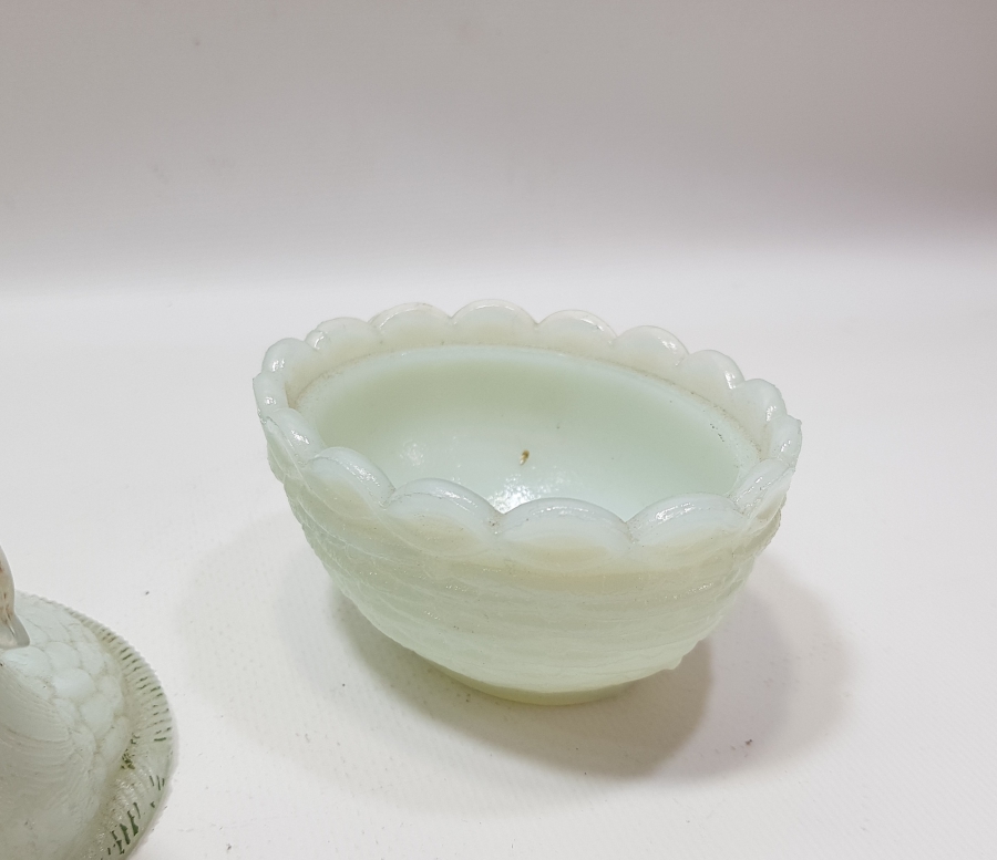 YUMURTLAYAN TAVUK TEMALI MİNİ OPAL ŞEKERLİK