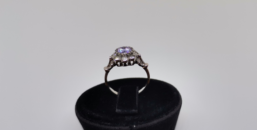 AMETİST VE PIRLANTA TAŞLI DİVANHANE ÇİVİSİ MODELİ YÜZÜK