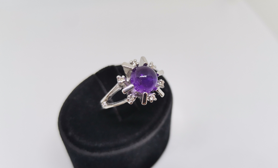 AMETİST VE PIRLANTA TAŞLI GÜNEŞ MODELİ YÜZÜK