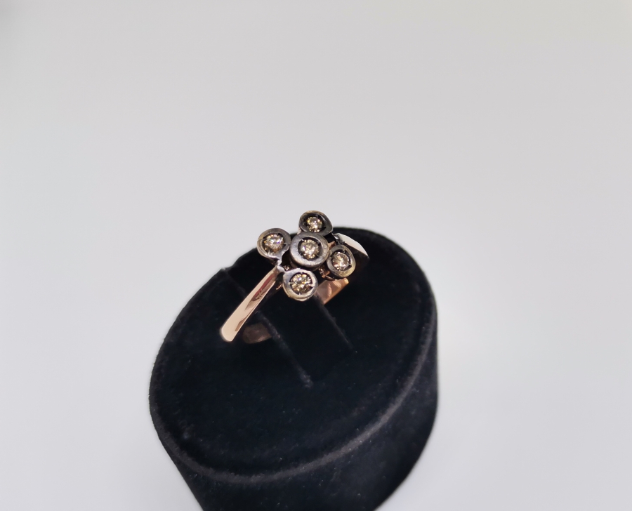 YAYIK BEŞTAŞ MODEL PIRLANTA YÜZÜK