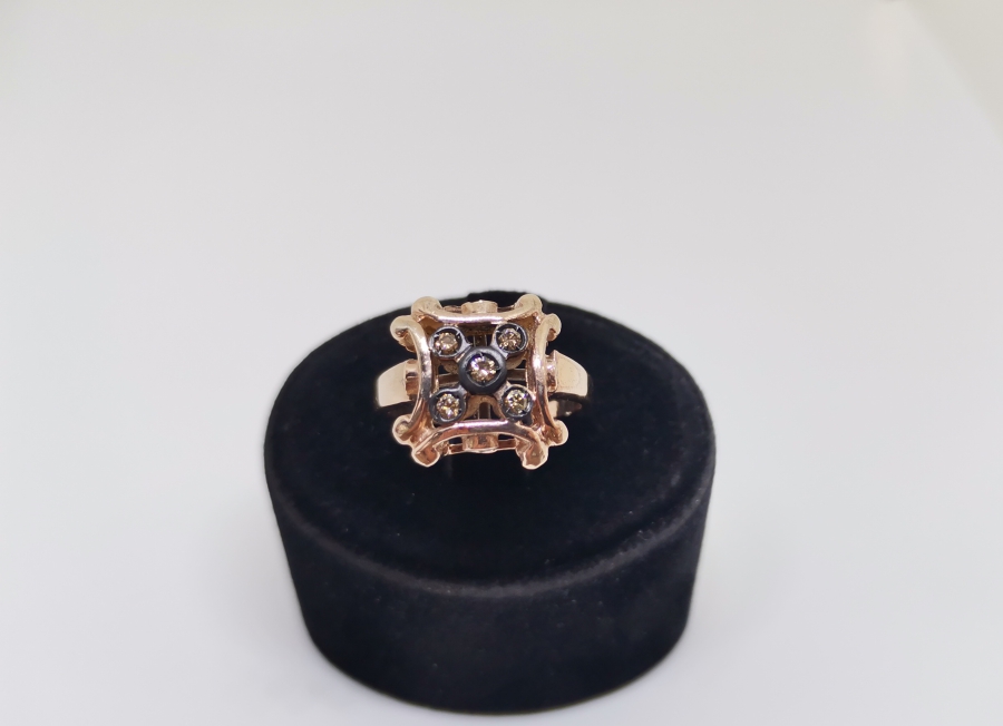 BEŞTAŞLI BÜYÜK BOY PIRLANTA YÜZÜK