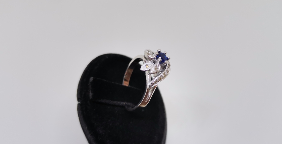 SAFİR VE PIRLANTA TAŞLI DAĞ ÇİÇEĞİ MODELİ YÜZÜK