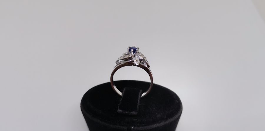 SAFİR VE PIRLANTA TAŞLI DAĞ ÇİÇEĞİ MODELİ YÜZÜK