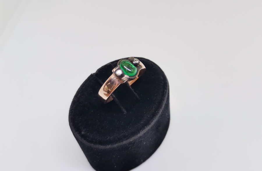 HÜRREM MODEL PIRLANTA TAŞLI YÜZÜK