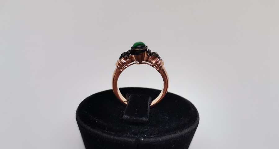 PIRLANTA VE DÜZ KESİM SAFİR TAŞLI YÜZÜK