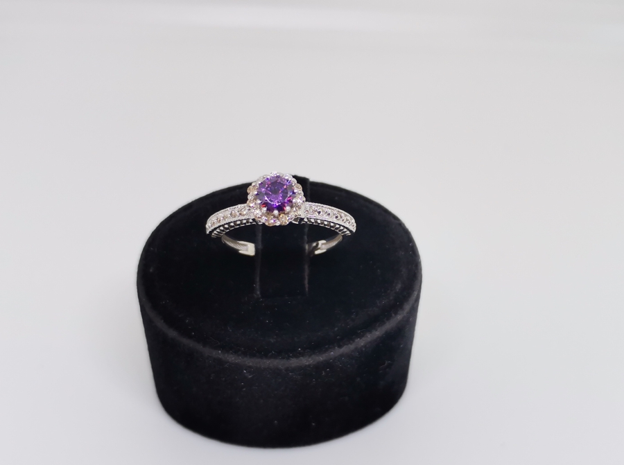 AMETİST VE PIRLANTA TAŞLI TEKTAŞ YÜZÜK