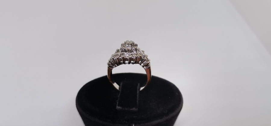 SONSUZLUK MODEL PIRLANTA TAŞLAR İLE SÜSLÜ YÜZÜK