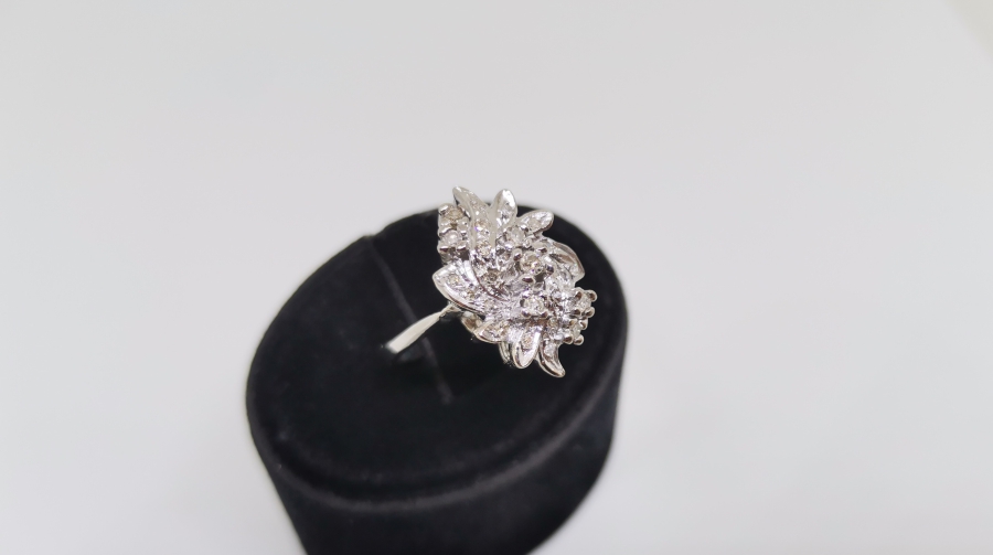 GUCUK MODEL PIRLANTA TAŞLI YÜZÜK