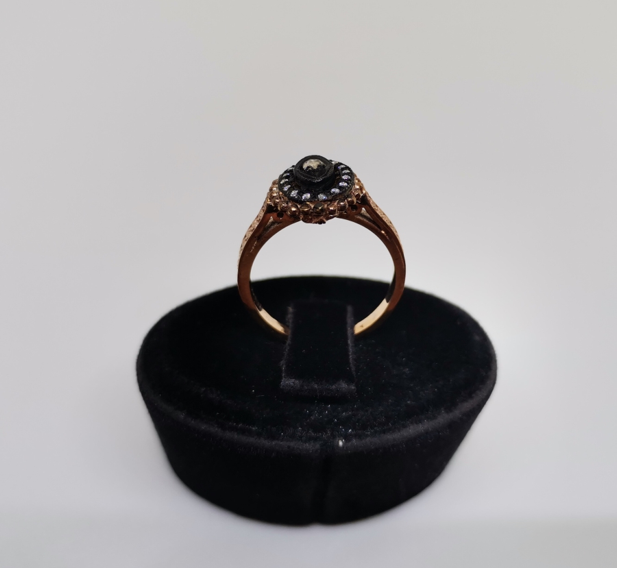 BEREKET TASVİRLİ ELMAS TAŞLI YÜZÜK