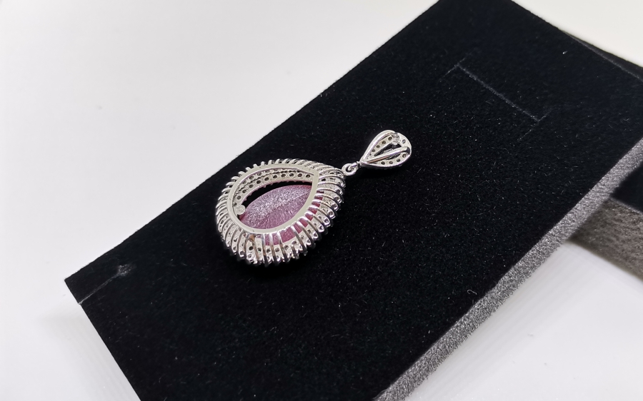 PIRLANTA VE YAKUT TAŞLI DAMLA MODEL KOLYE UCU