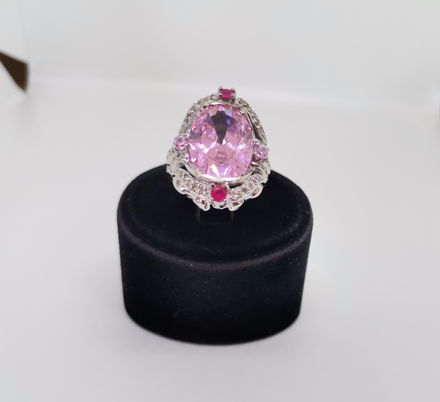 PIRLANTA VE PEMBE KUVARZ TAŞLI BÜYÜK BOY YÜZÜK