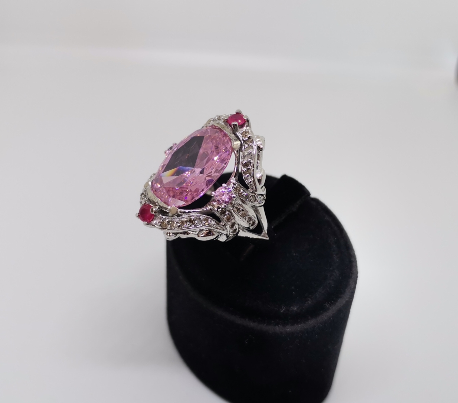 PIRLANTA VE PEMBE KUVARZ TAŞLI BÜYÜK BOY YÜZÜK