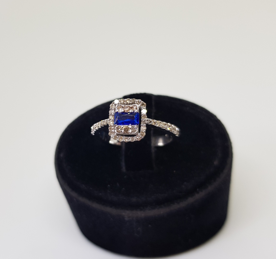 SAFİR VE PIRLANTA TAŞLI KALİBRE MODEL YÜZÜK