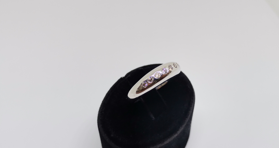 YEDİTAŞLI PIRLANTA YÜZÜK